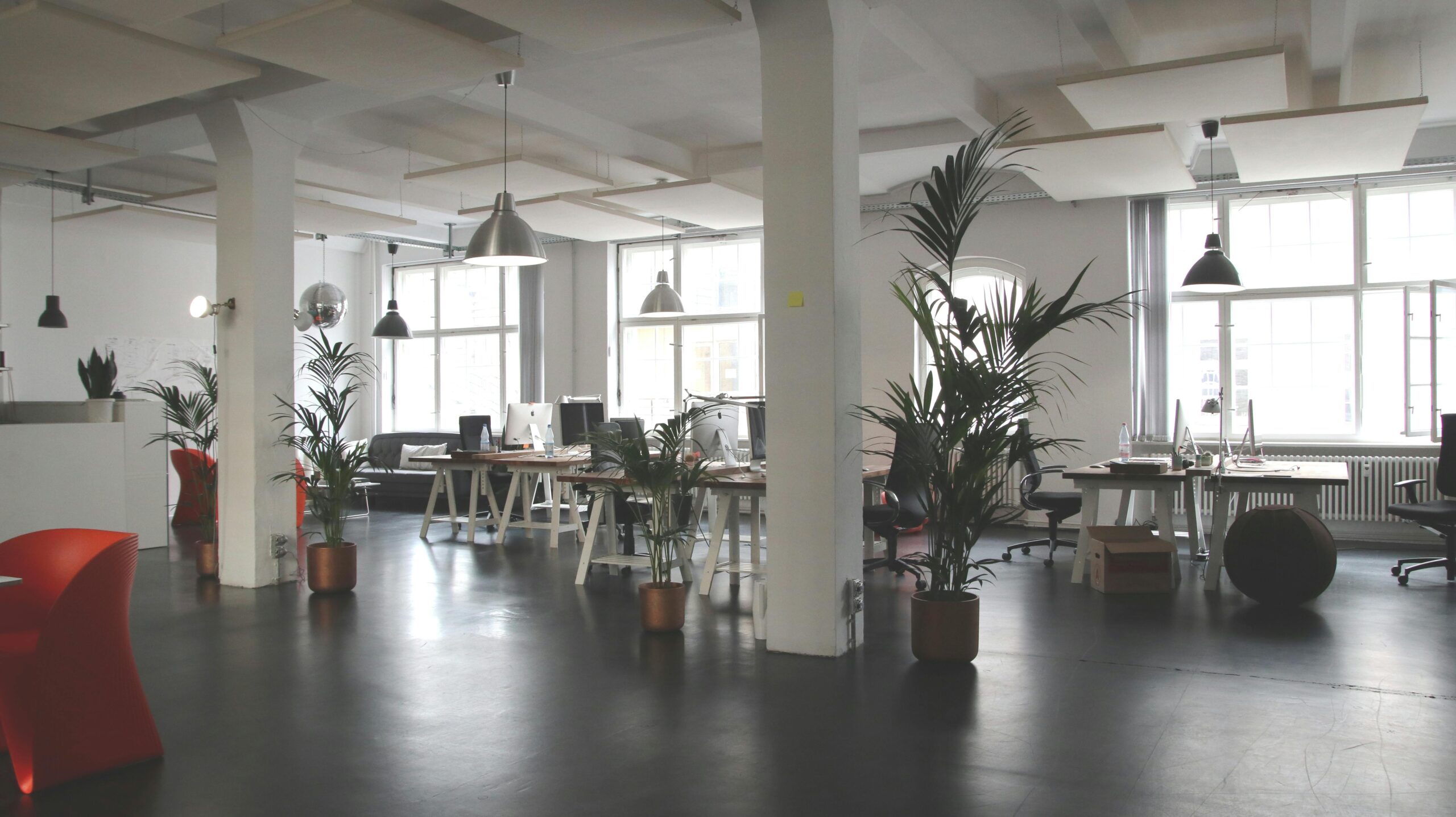 spacer showroom